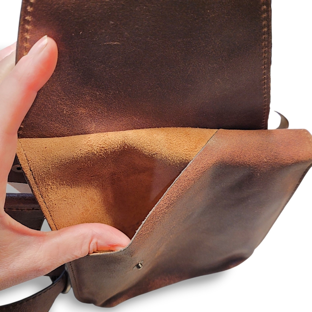 Men's Brown Leather Slim Saddle Crossbody Bag - Picture 6 of 10